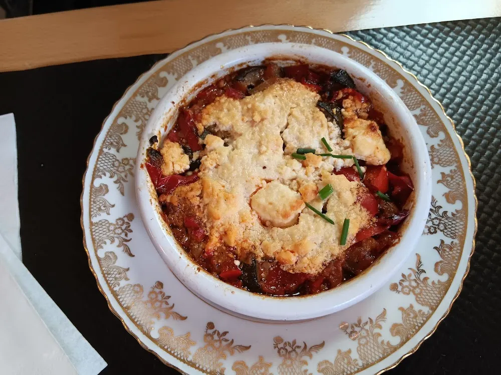 Fêta Grillée Sur Lit de Legume